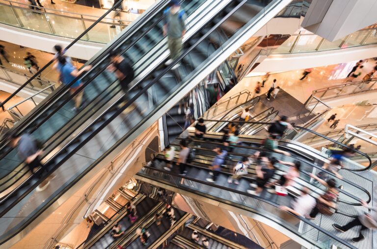 Motion,Blur,Asian,People,Customer,Transport,On,Escalator,At,Urban